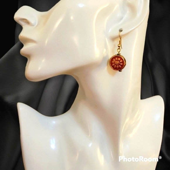 3/$30 VTG Metal Rustic Daisy Dangle Hook Earrings - Picture 1 of 5